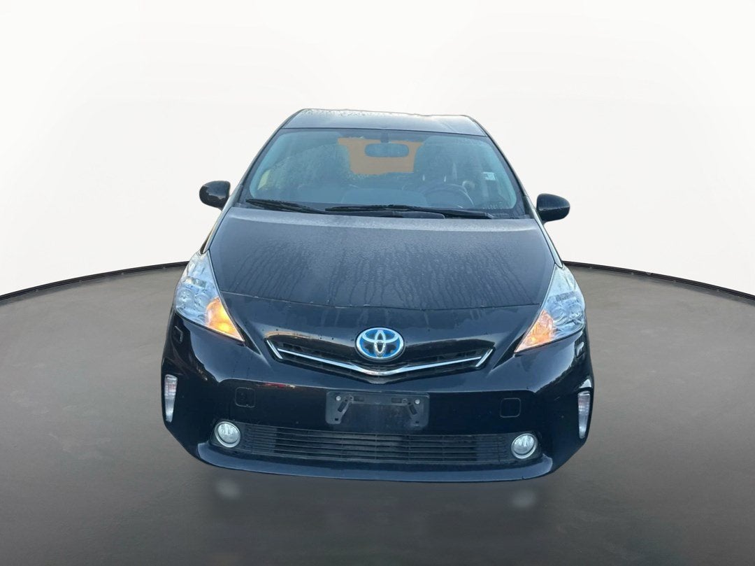 2014 Toyota Prius v Five