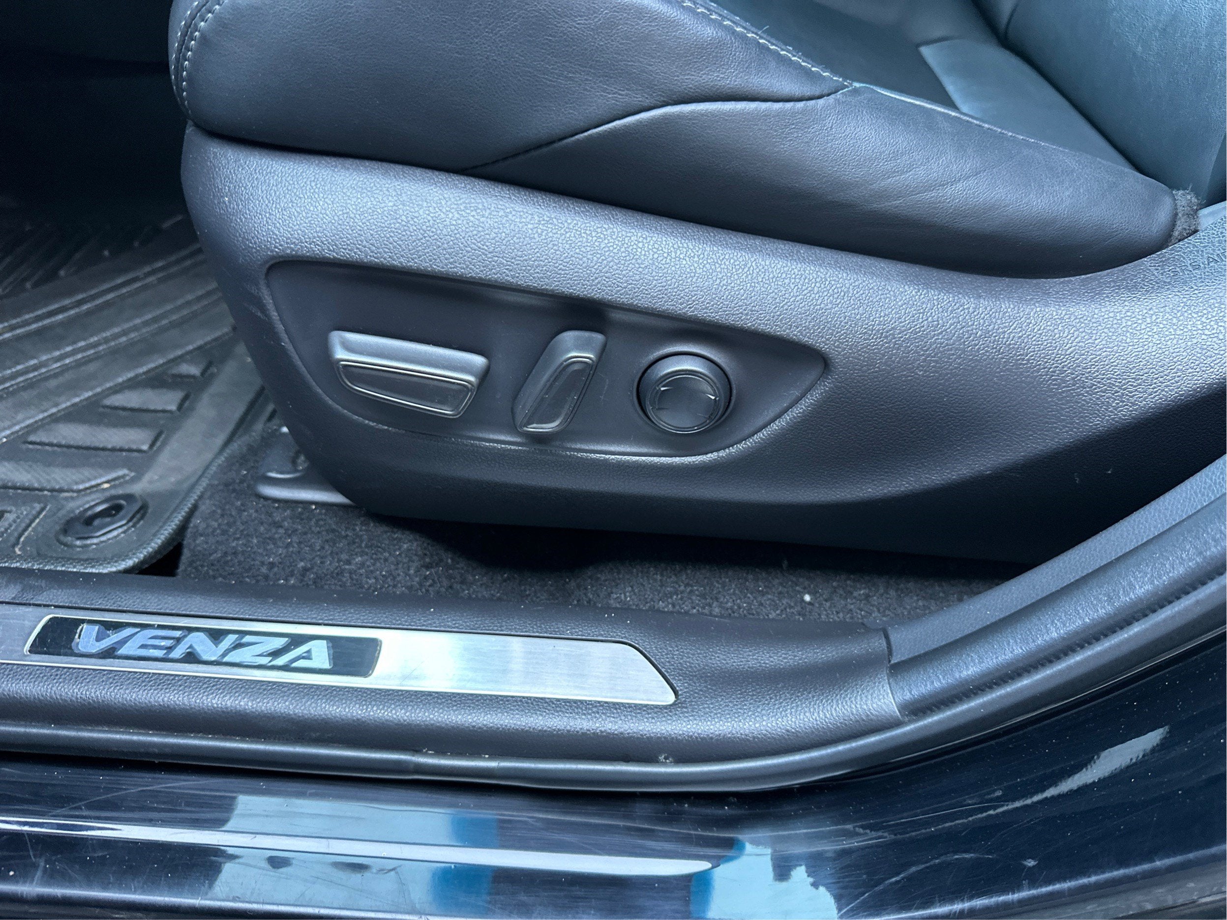 2023 Toyota Venza XLE AWD