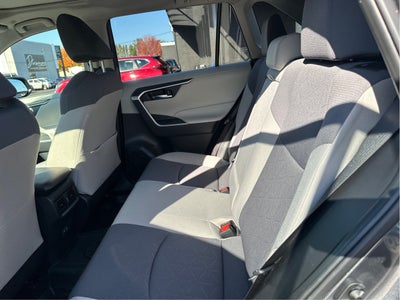 2023 Toyota RAV4 Hybrid XLE