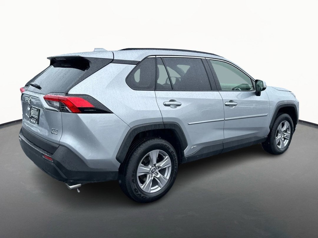 2025 Toyota RAV4 Hybrid XLE AWD