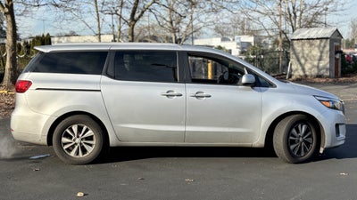 2017 Kia Sedona LX