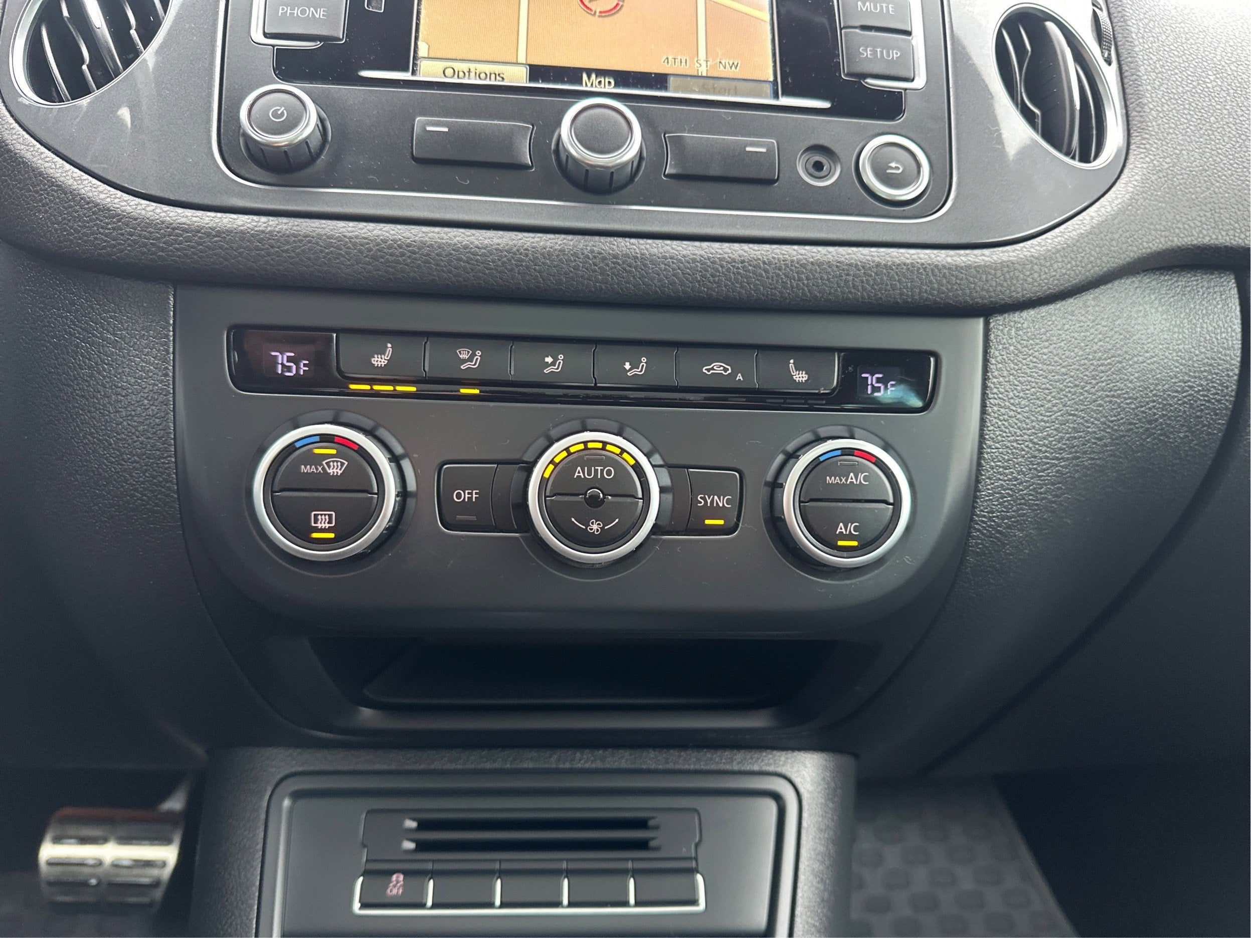 2015 Volkswagen Tiguan R-Line