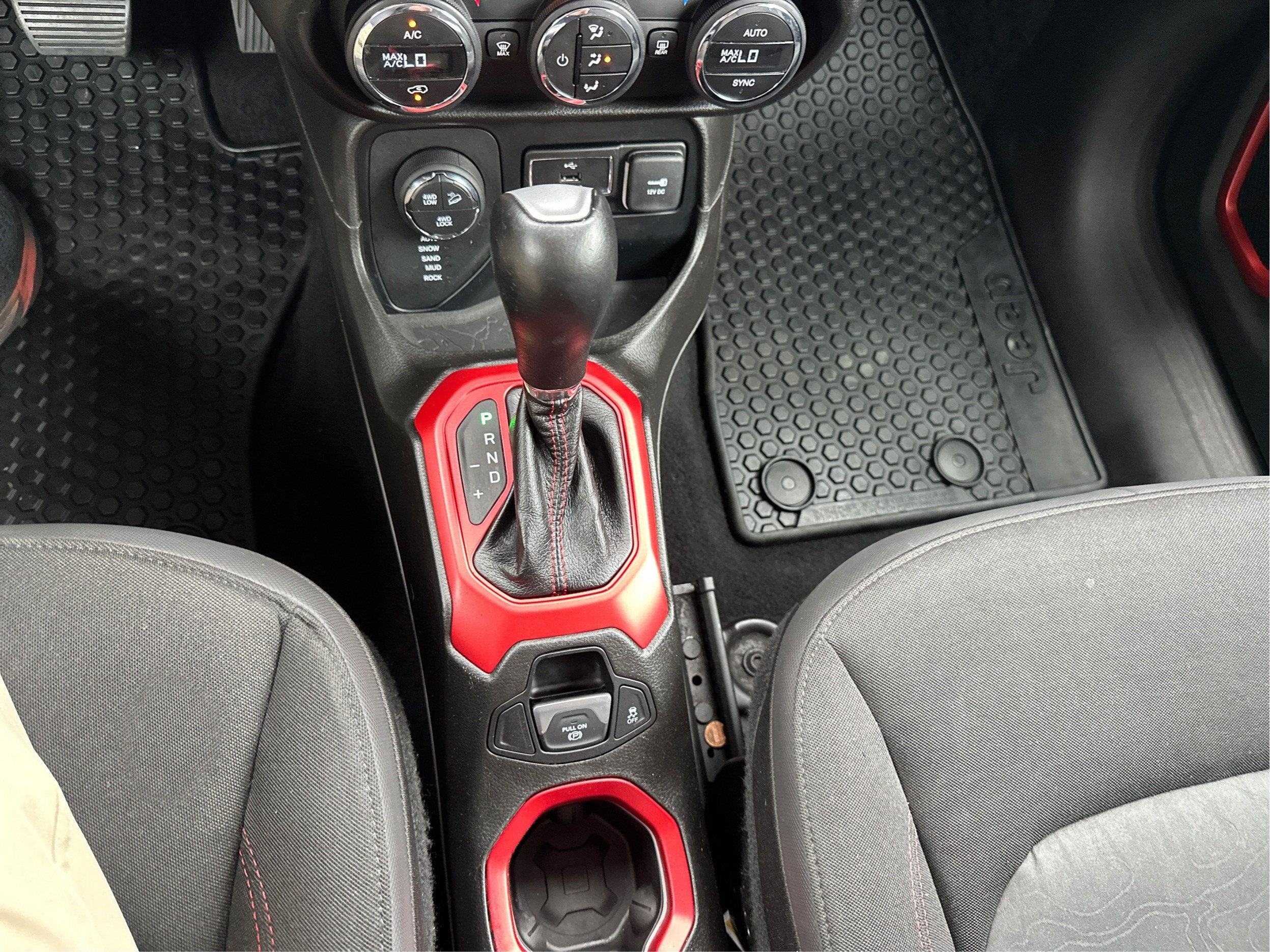 2017 Jeep Renegade Trailhawk