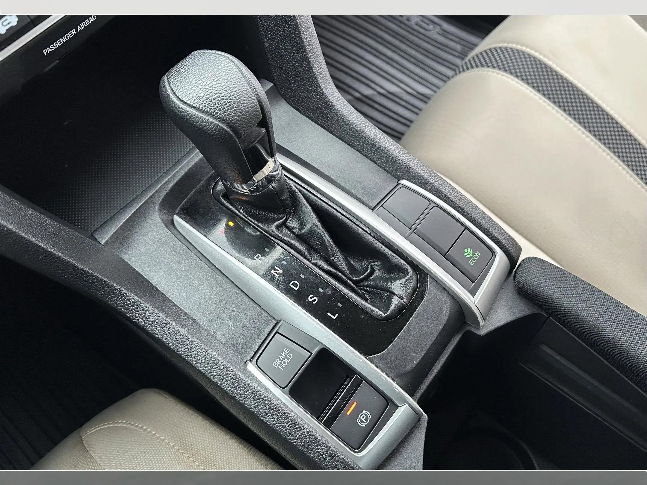 2019 Honda Civic Sedan LX