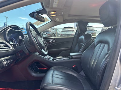 2016 Chrysler 200 C Platinum
