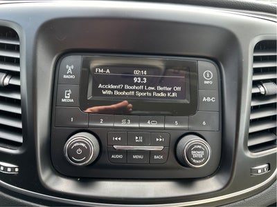 2016 Chrysler 200 LX