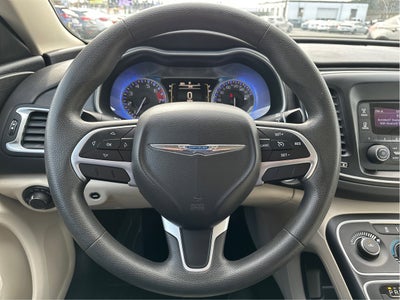 2016 Chrysler 200 LX