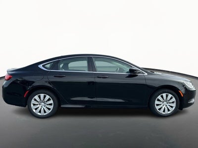 2016 Chrysler 200 LX