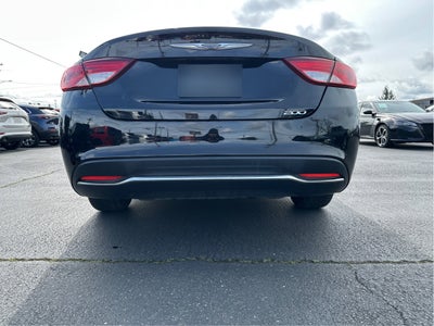 2016 Chrysler 200 LX