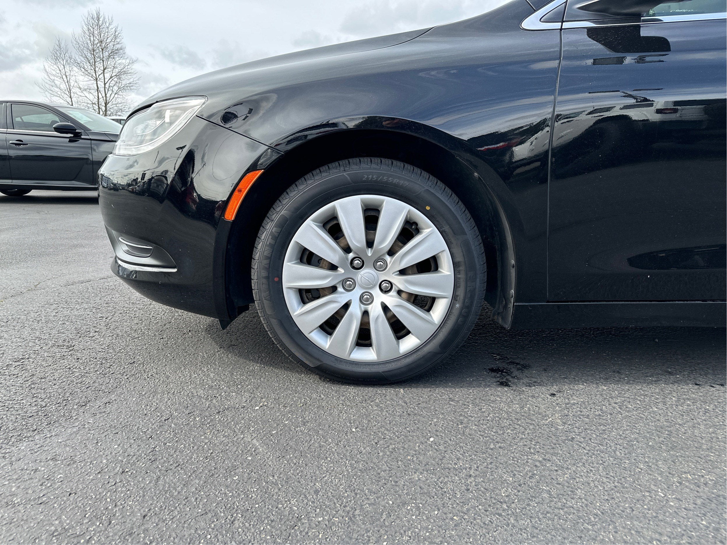 2016 Chrysler 200 LX