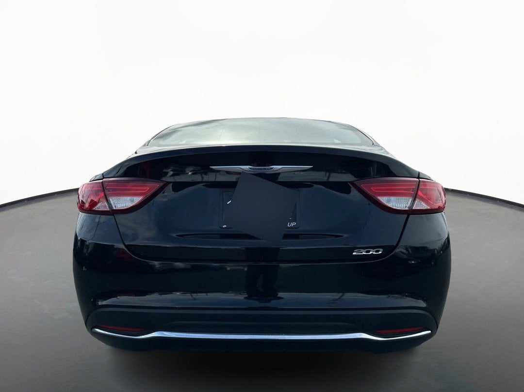2016 Chrysler 200 LX