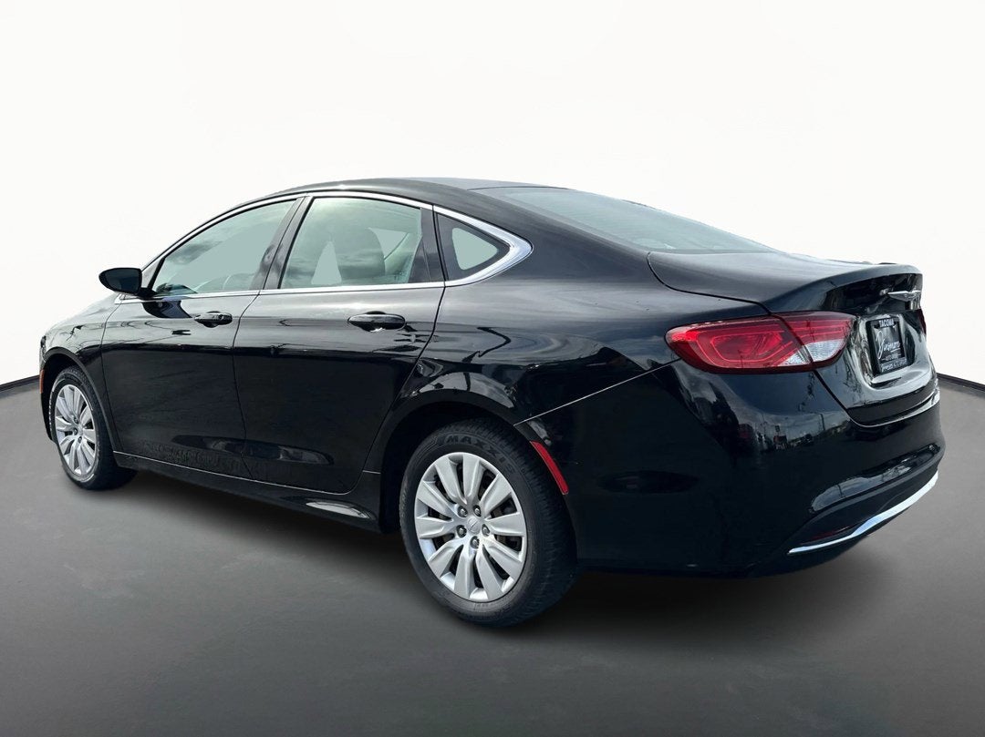 2016 Chrysler 200 LX
