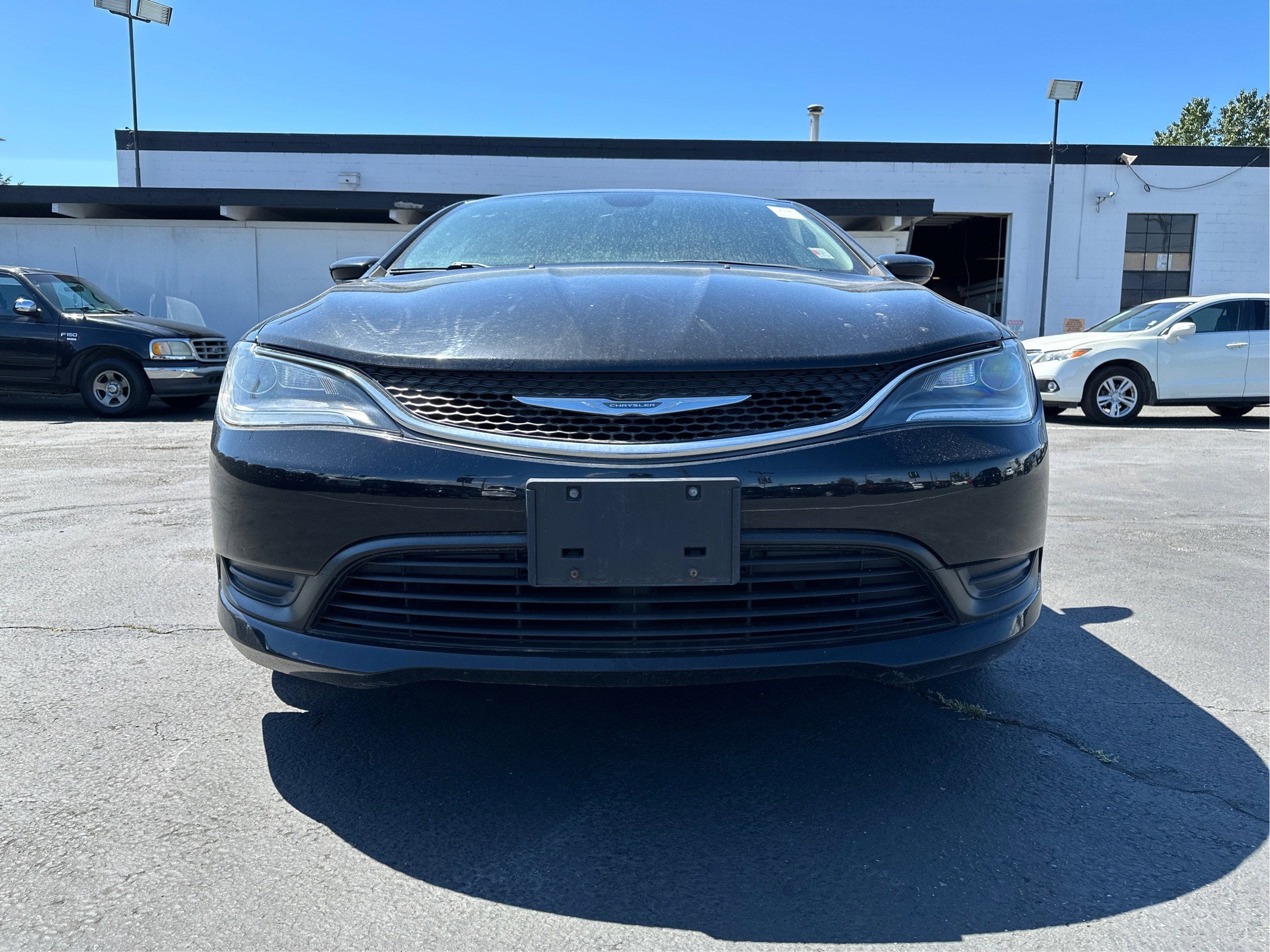 2016 Chrysler 200 LX