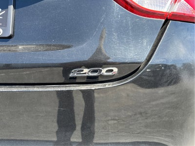 2016 Chrysler 200 LX