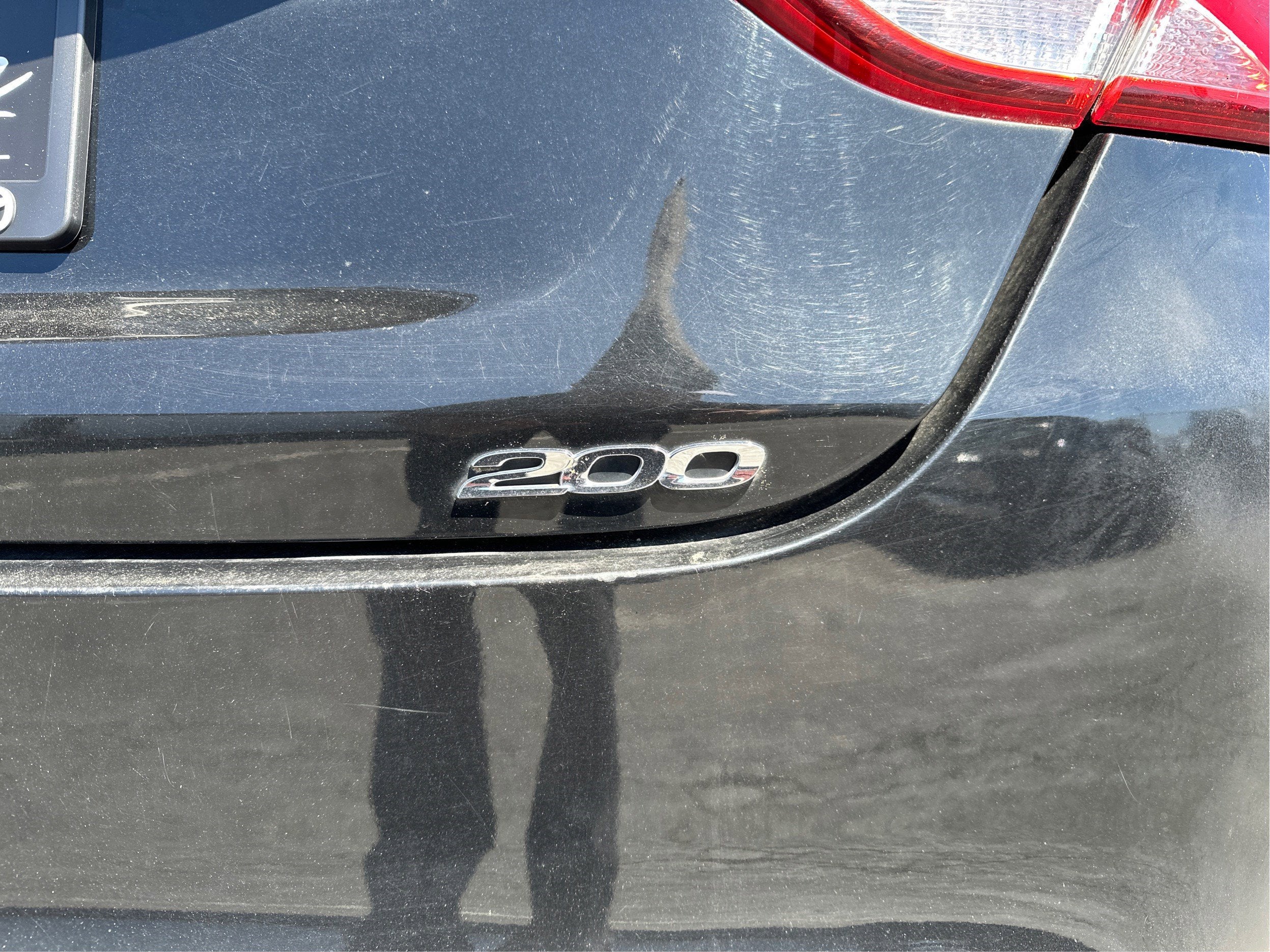 2016 Chrysler 200 LX