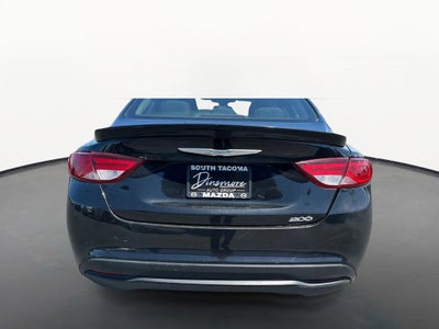 2016 Chrysler 200 LX