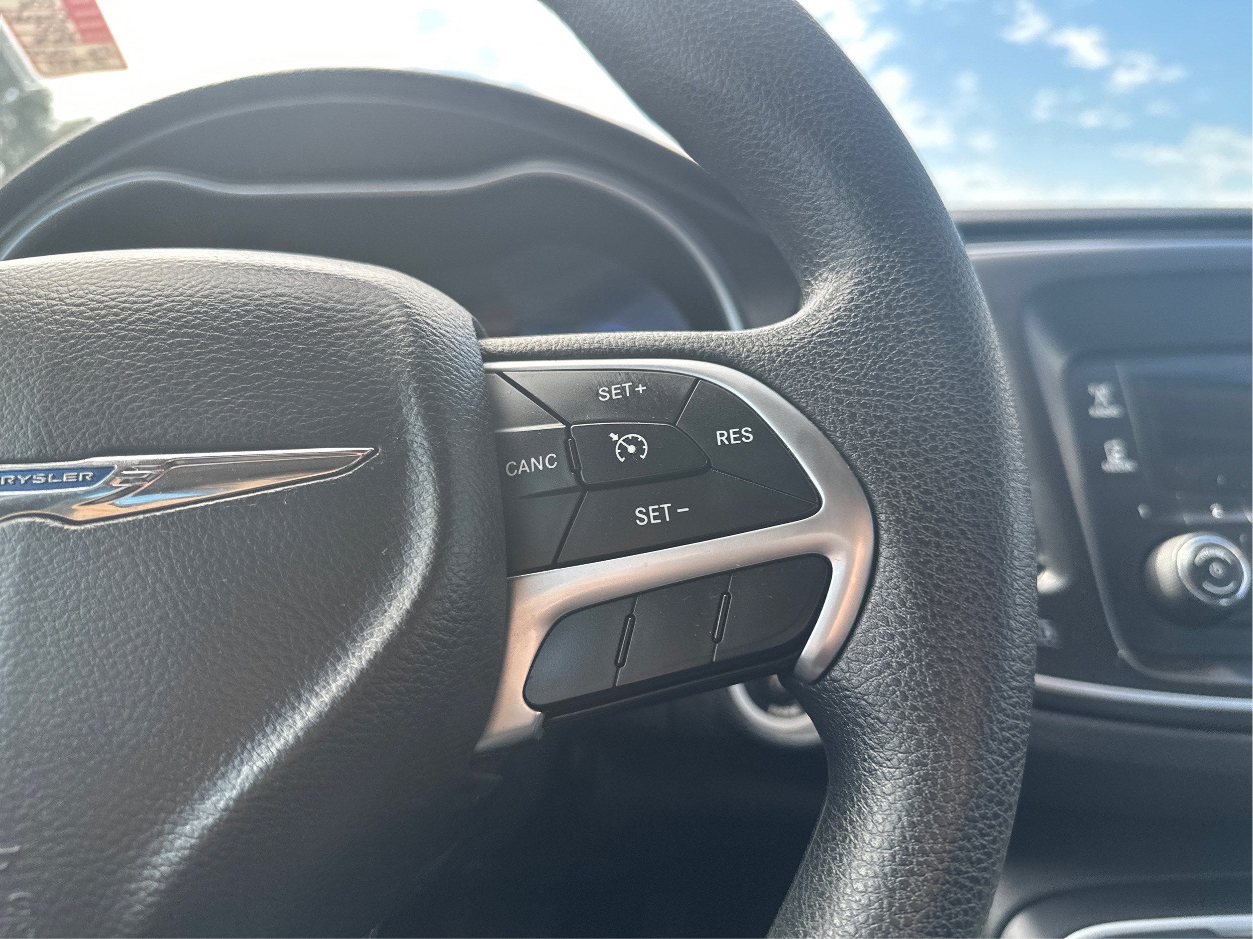 2016 Chrysler 200 LX