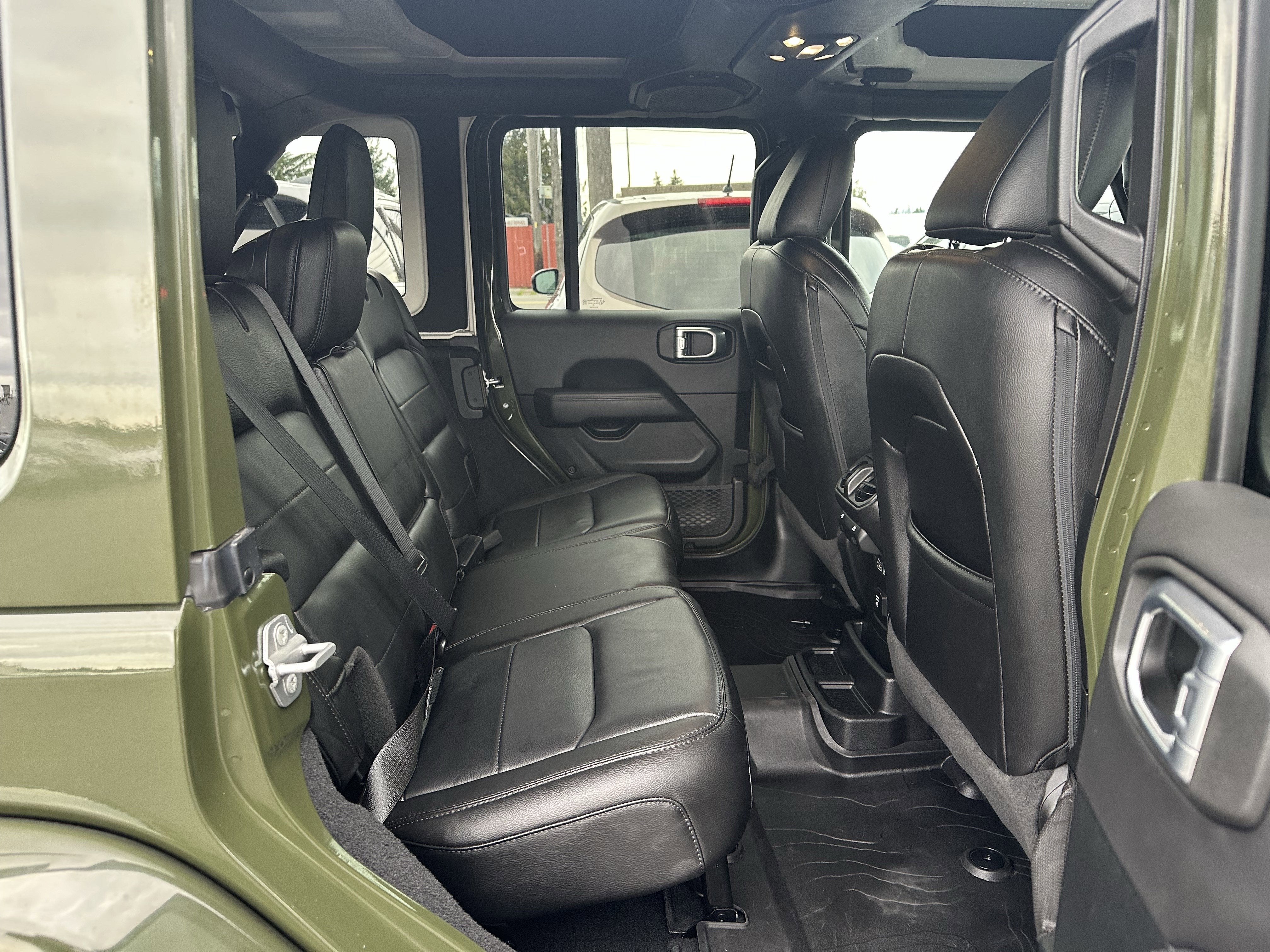 2021 Jeep Wrangler Unlimited Sahara Altitude