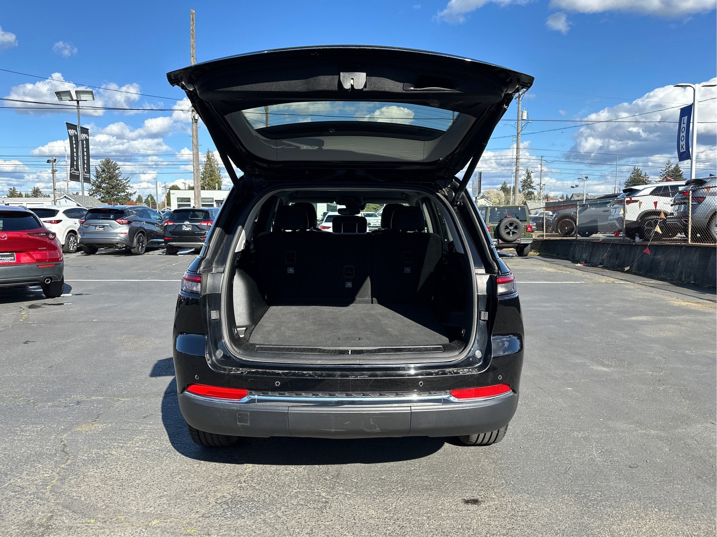 2023 Jeep Grand Cherokee Limited 4WD