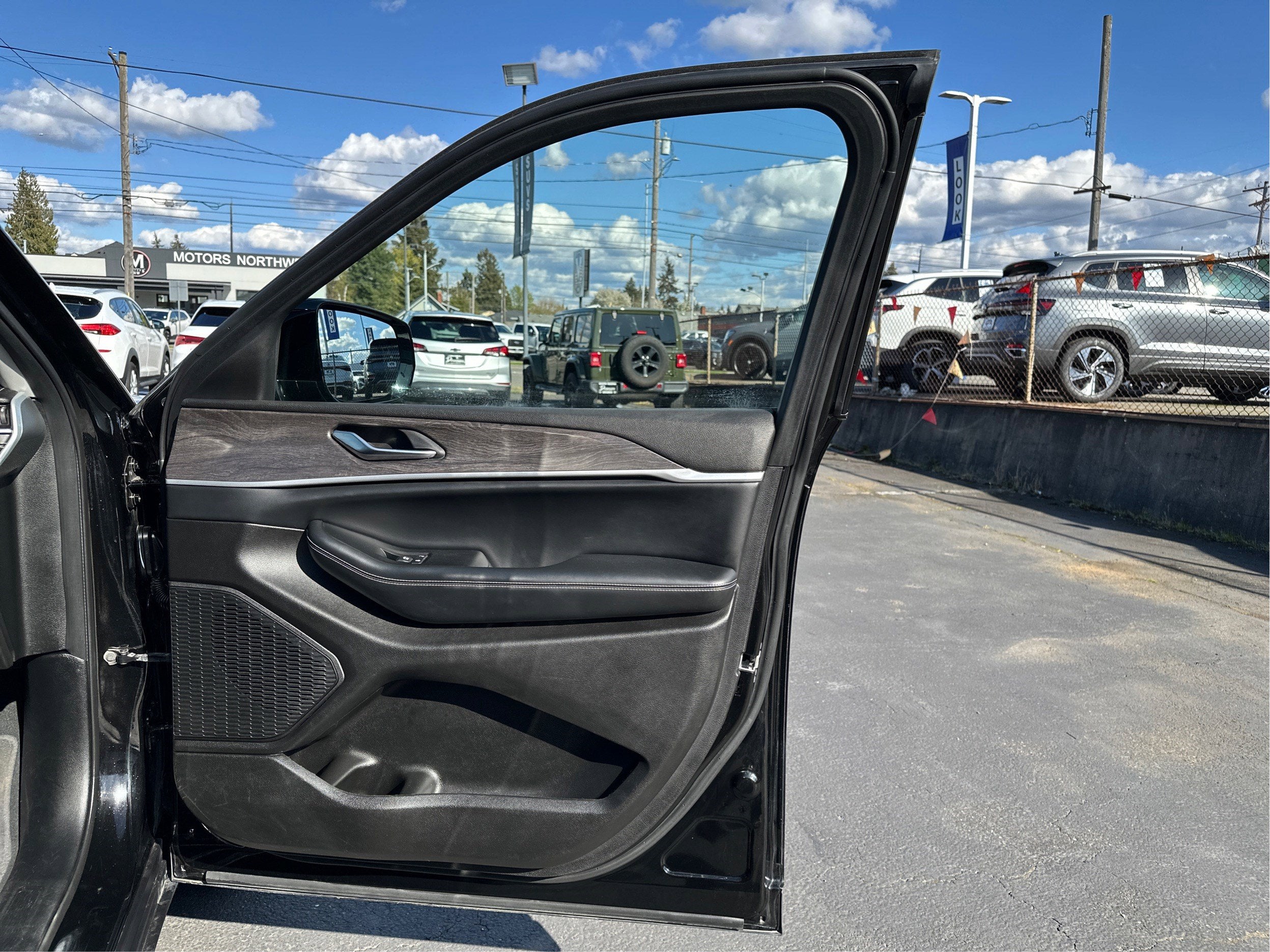 2023 Jeep Grand Cherokee Limited 4WD