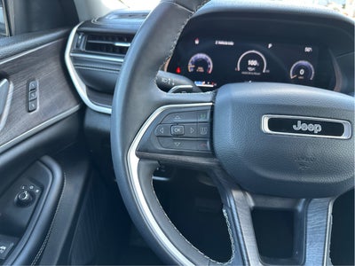 2023 Jeep Grand Cherokee Limited 4WD