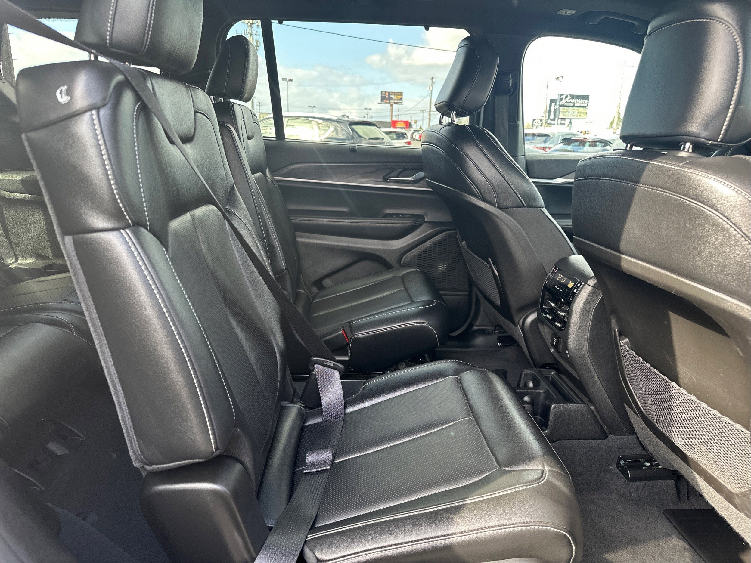 2024 Jeep Grand Cherokee L Limited 4WD