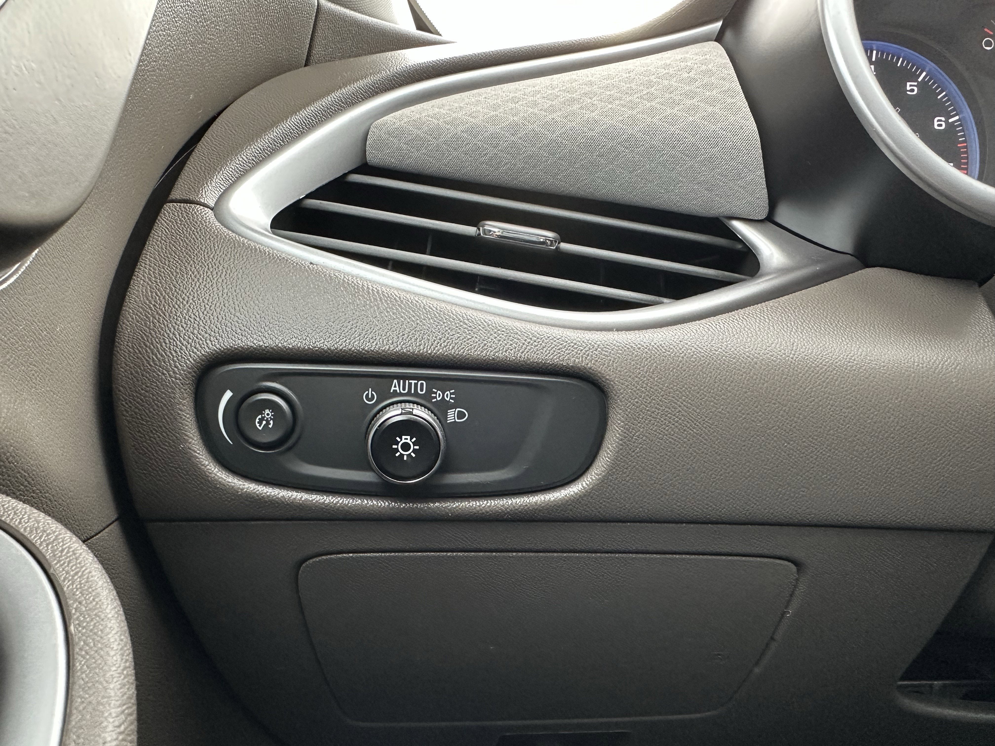 2020 Chevrolet Malibu LS