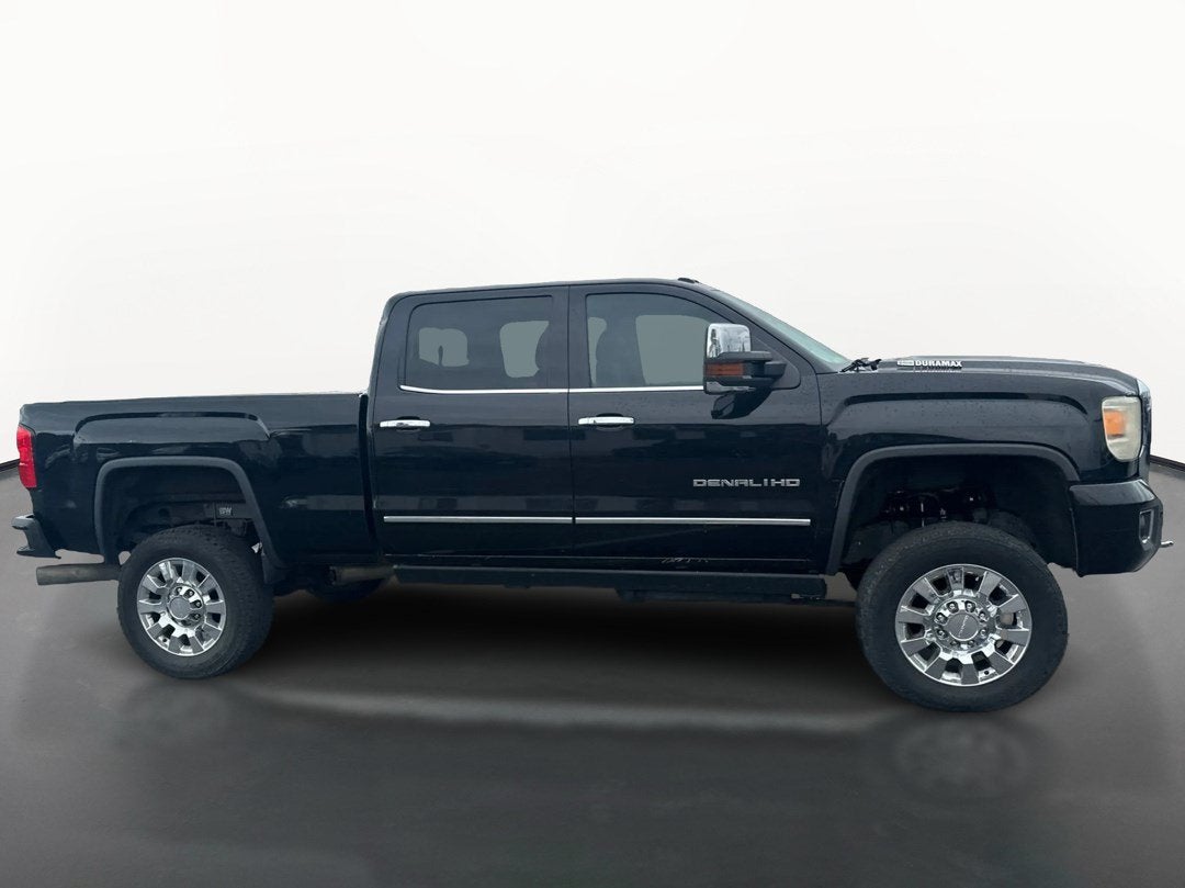 2015 GMC Sierra 2500HD available WiFi Denali