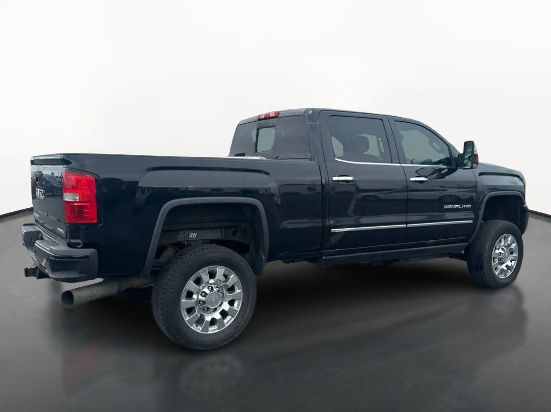 2015 GMC Sierra 2500HD available WiFi Denali