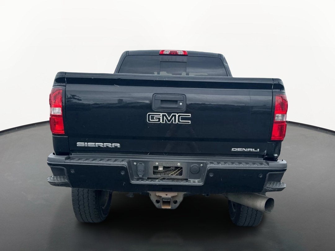 2015 GMC Sierra 2500HD available WiFi Denali