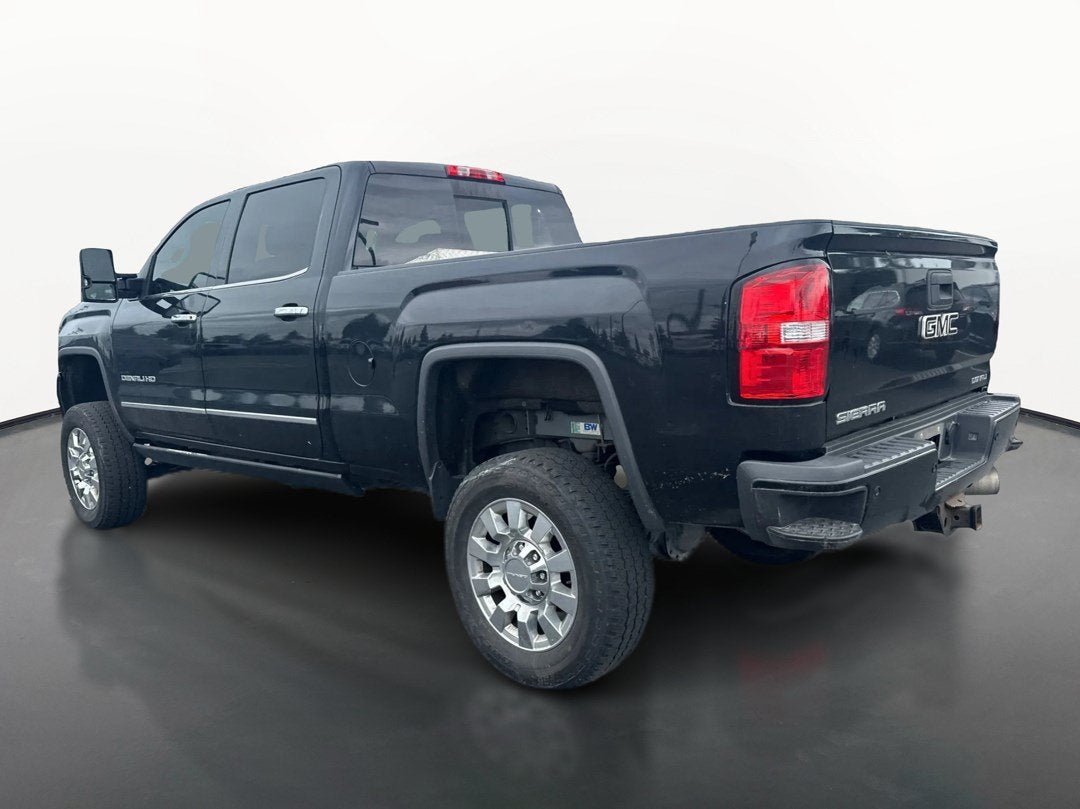 2015 GMC Sierra 2500HD available WiFi Denali