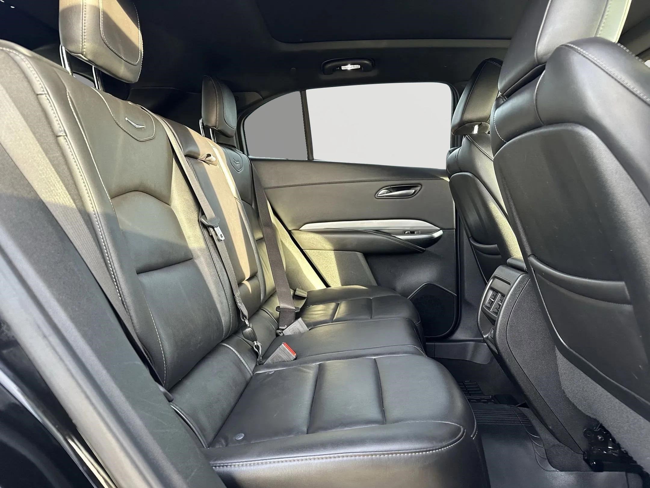 2021 Cadillac XT4 AWD Premium Luxury