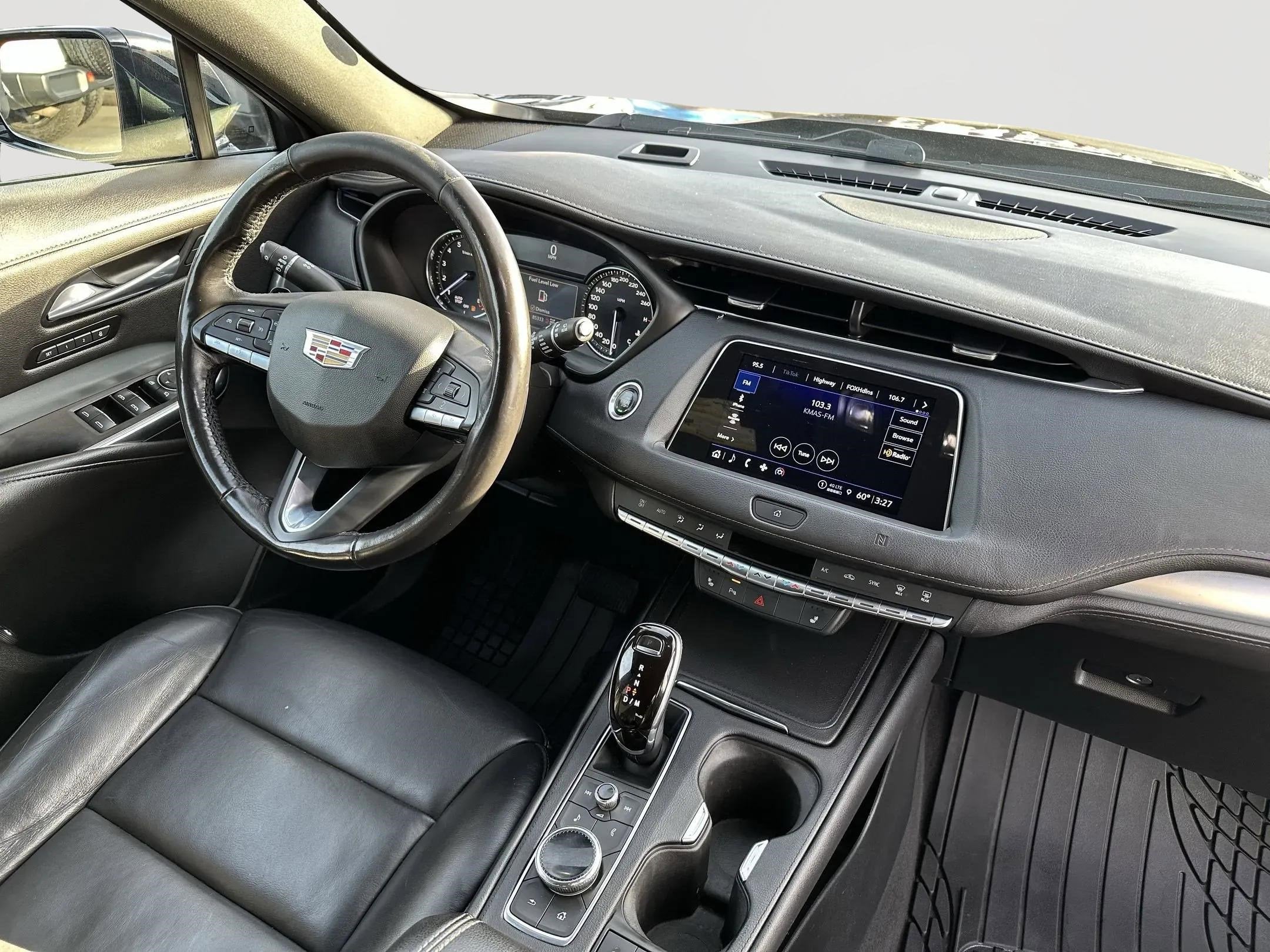 2021 Cadillac XT4 AWD Premium Luxury