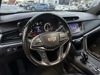 2022 Cadillac XT5 AWD Premium Luxury