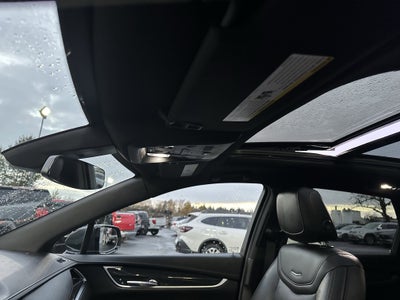 2022 Cadillac XT5 AWD Premium Luxury