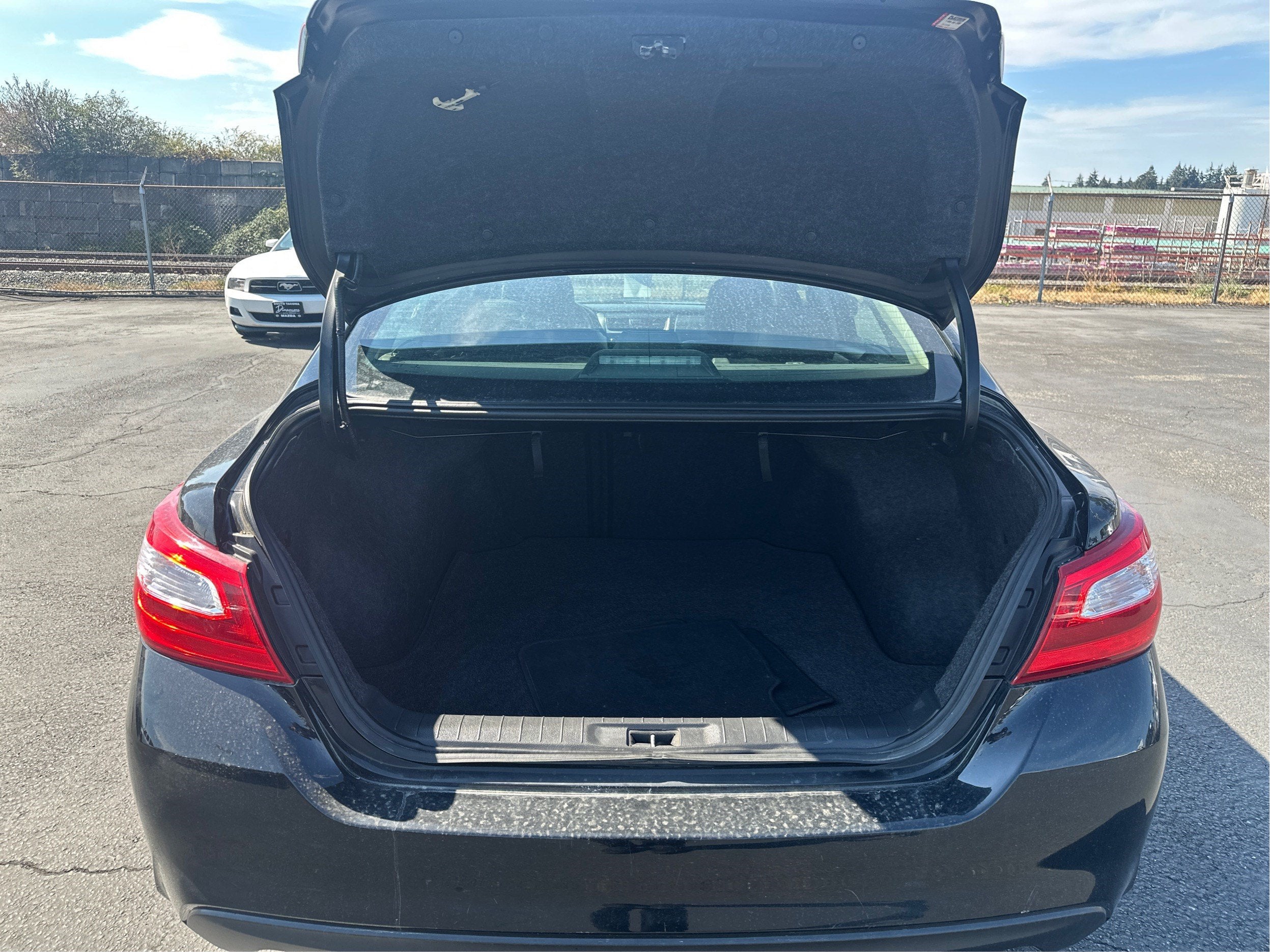 2016 Nissan Altima Base