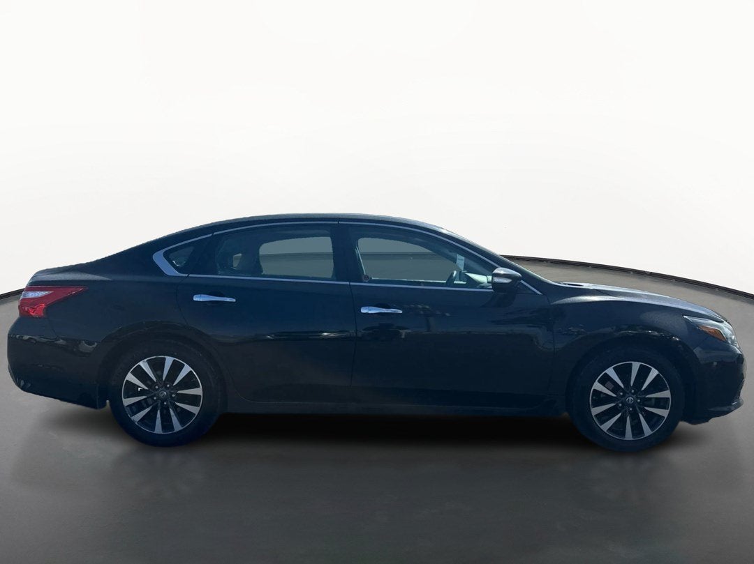 2016 Nissan Altima Base