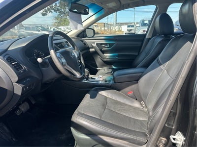 2016 Nissan Altima Base