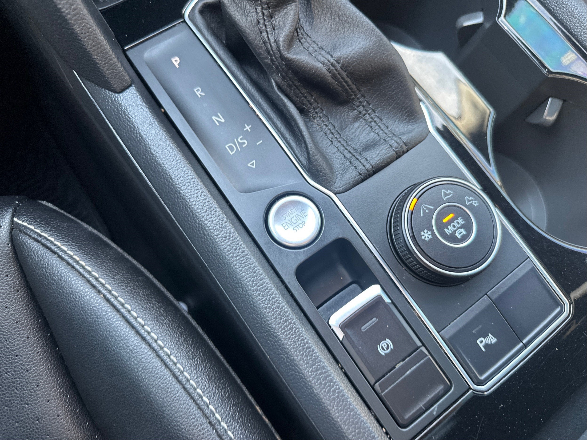 2020 Volkswagen Atlas Cross Sport 3.6L V6 SEL