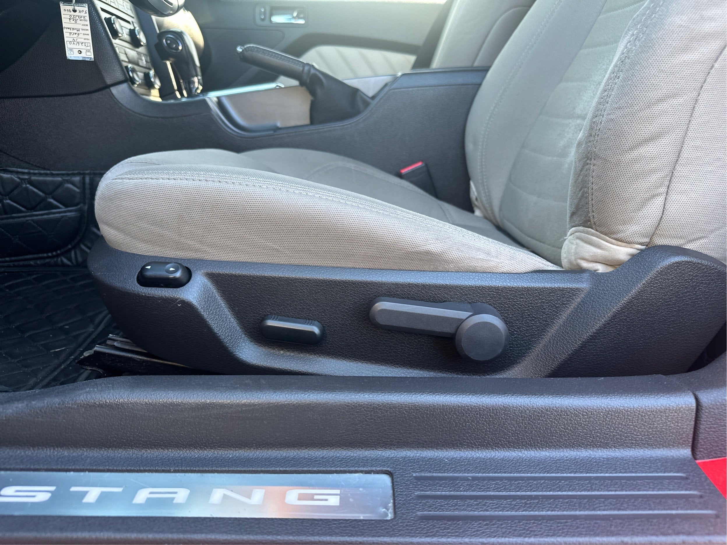 2014 Ford Mustang V6