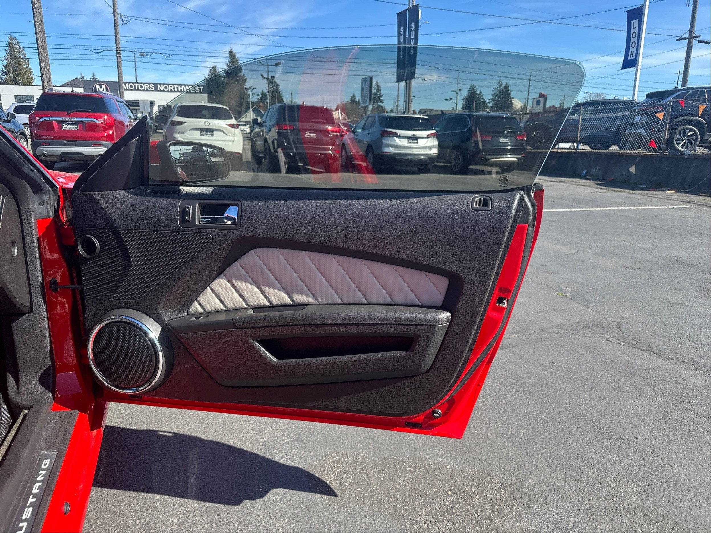 2014 Ford Mustang V6