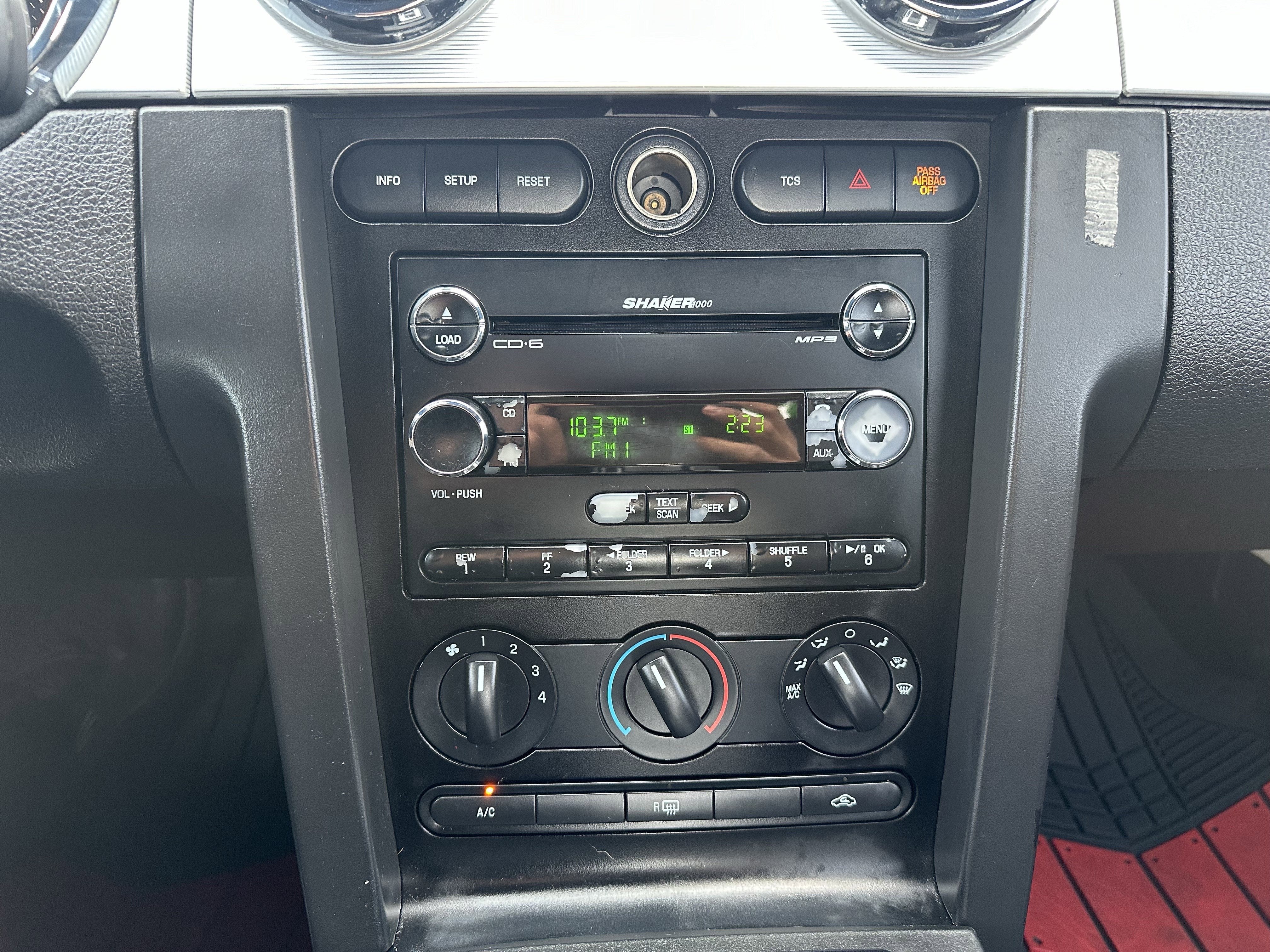 2008 Ford Mustang Premium