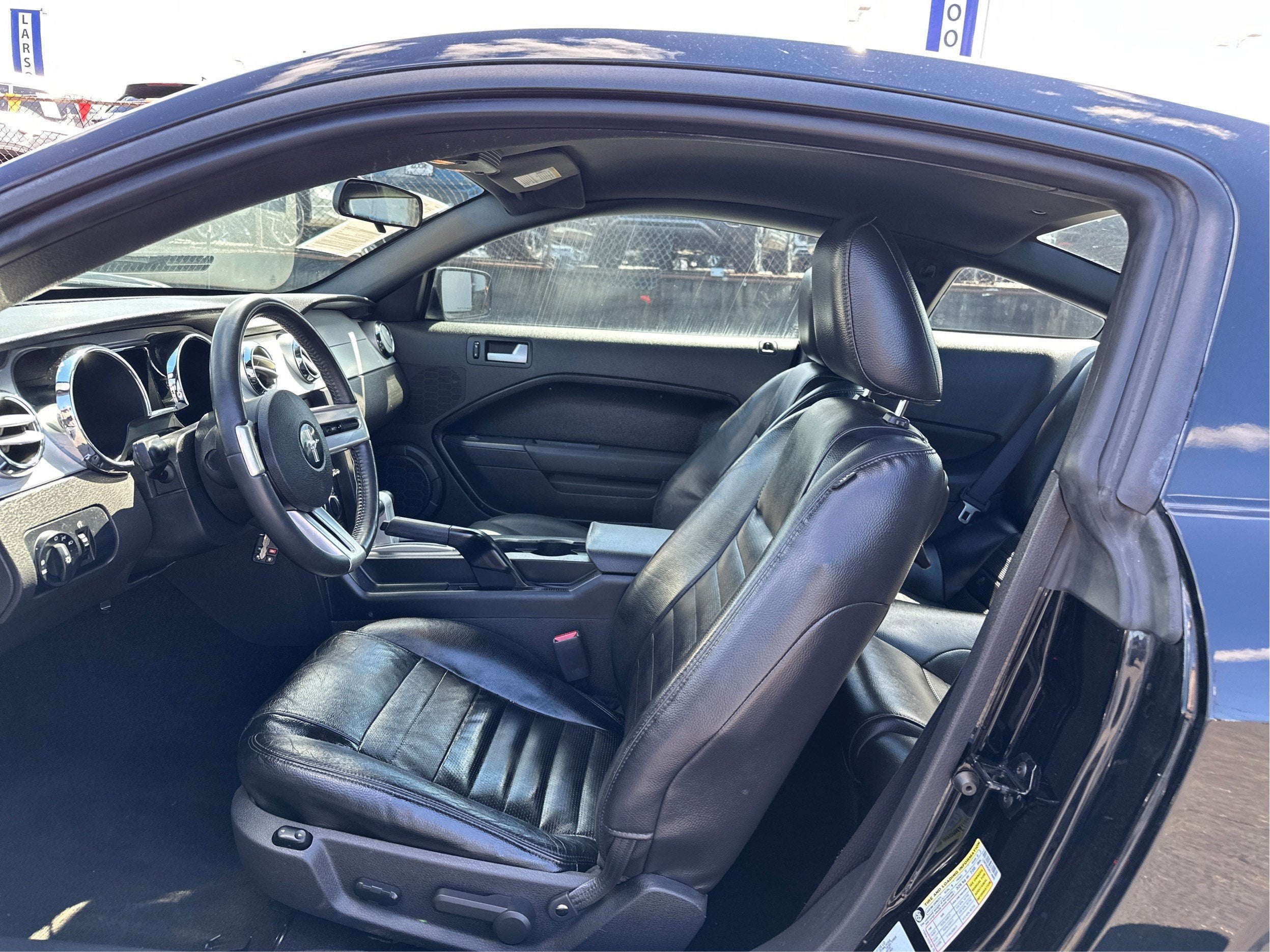 2006 Ford Mustang Base