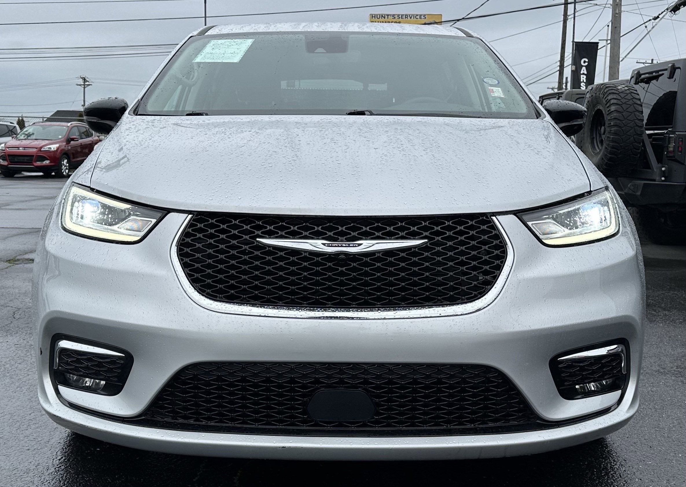 2024 Chrysler Pacifica Touring L