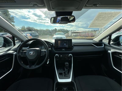 2021 Toyota RAV4 LE AWD