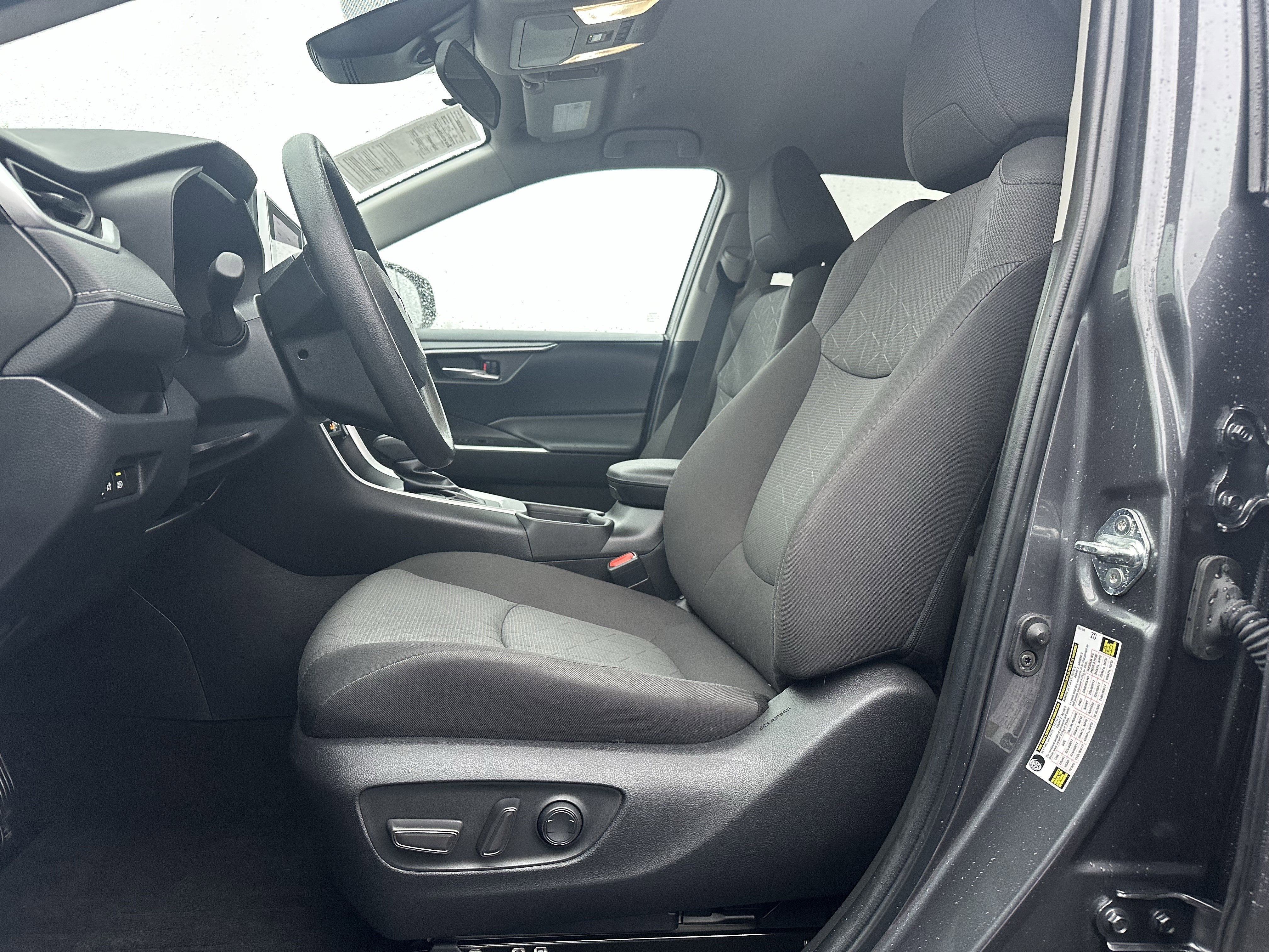 2023 Toyota RAV4 XLE AWD