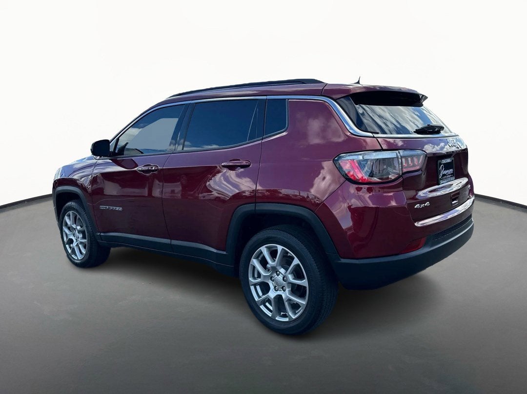 2022 Jeep Compass Latitude Lux