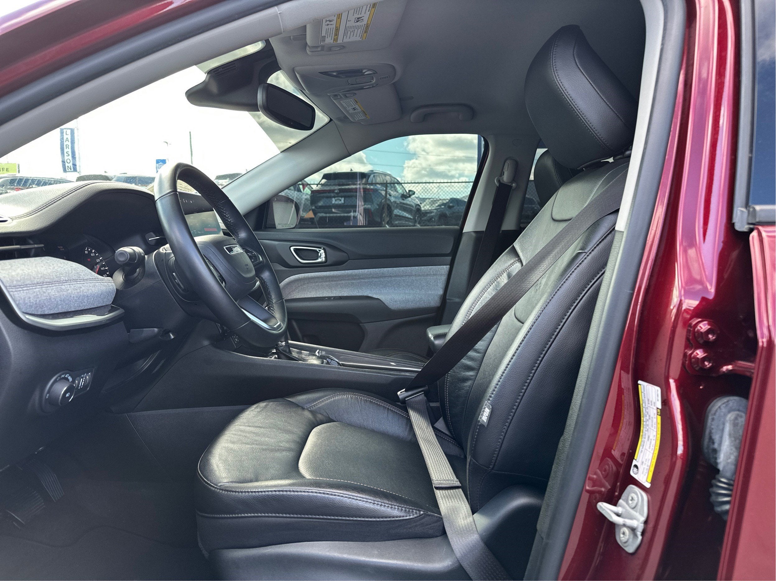 2022 Jeep Compass Latitude Lux