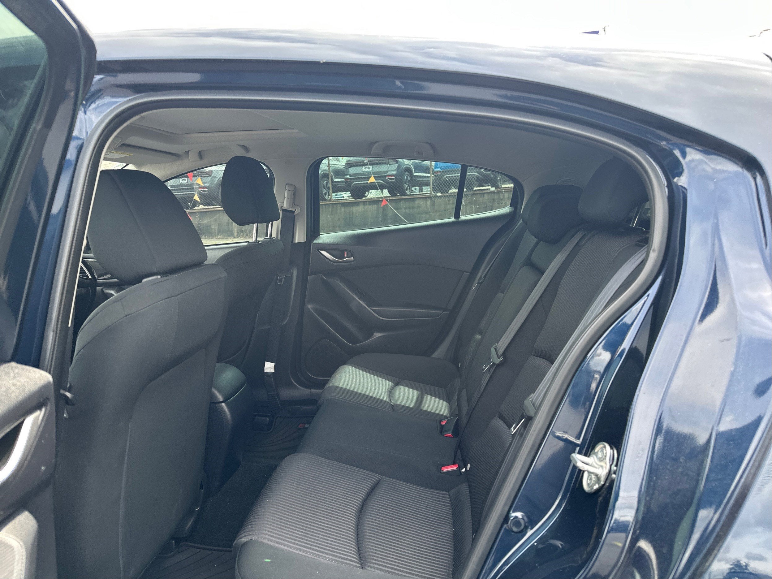 2015 Mazda Mazda3 i Touring