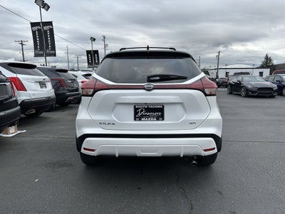 2023 Nissan Kicks SR